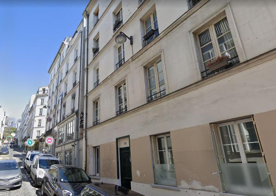 Pleasure Little Treasure - Montmartre Paris Exterior photo